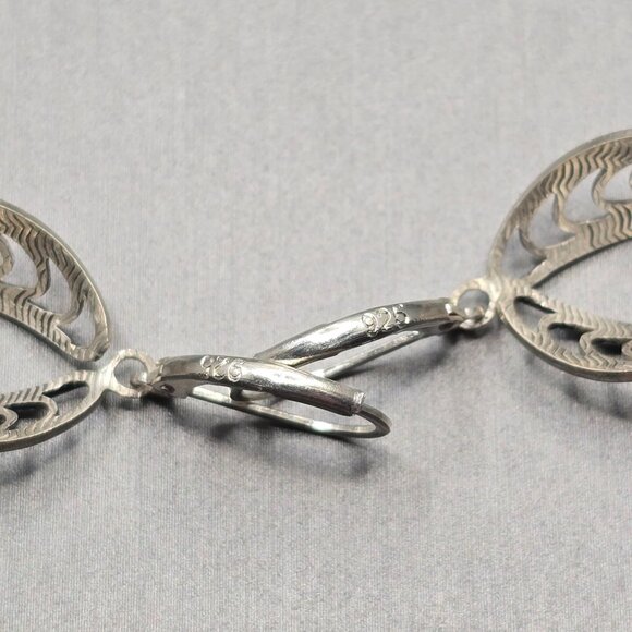 VTG Sterling Silver 925 Rounded Filigree Earrings 1.25" Leverback Closure 3.34g - Picture 6 of 9